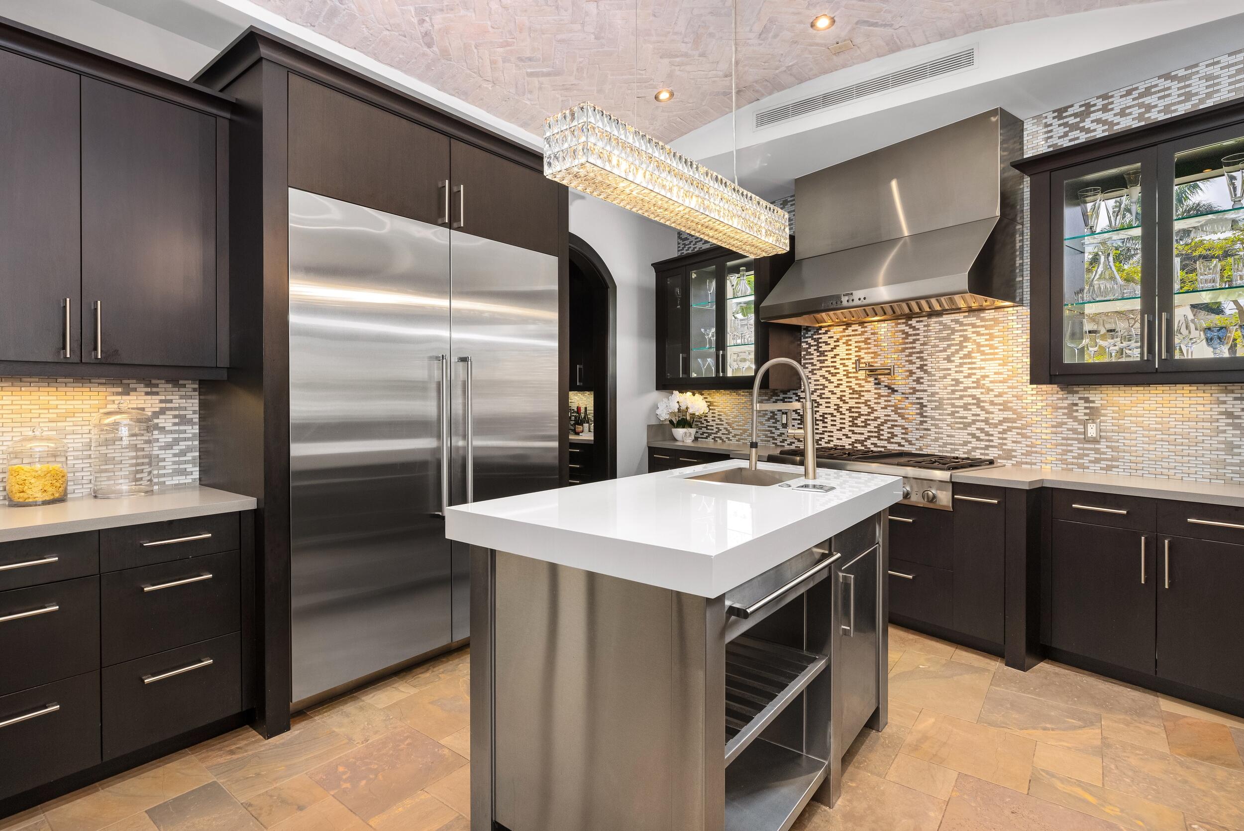 2325 NE 27th Street
