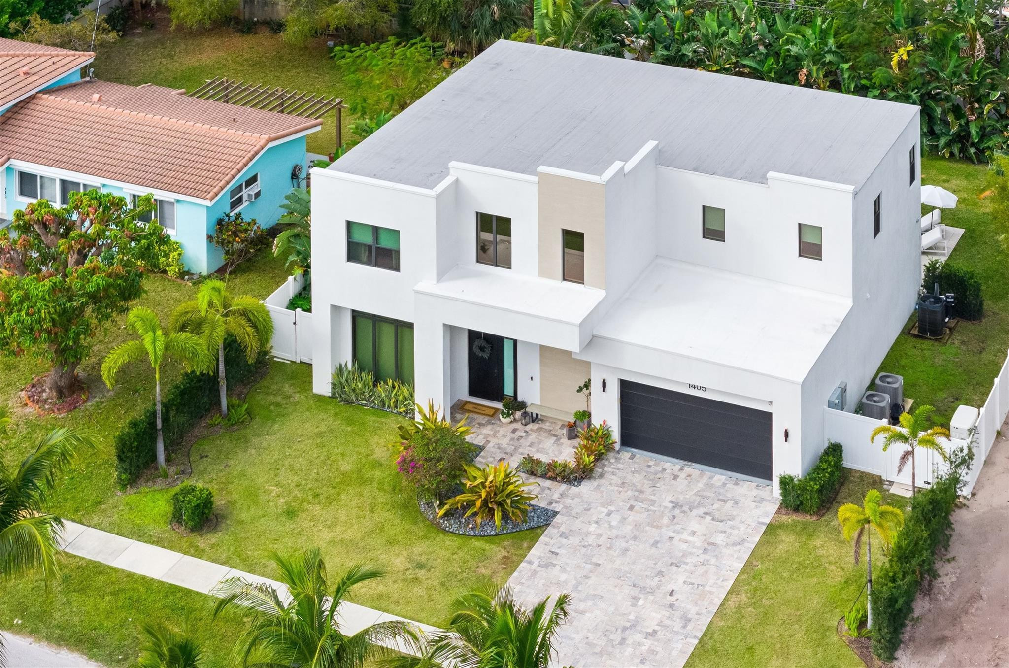 1405 NE 4th Avenue