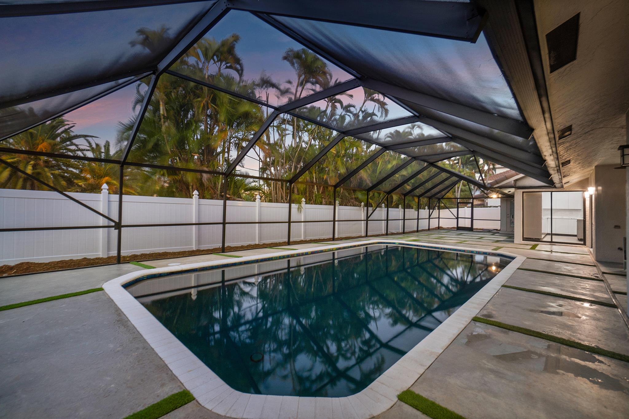 845 NE Mulberry Drive