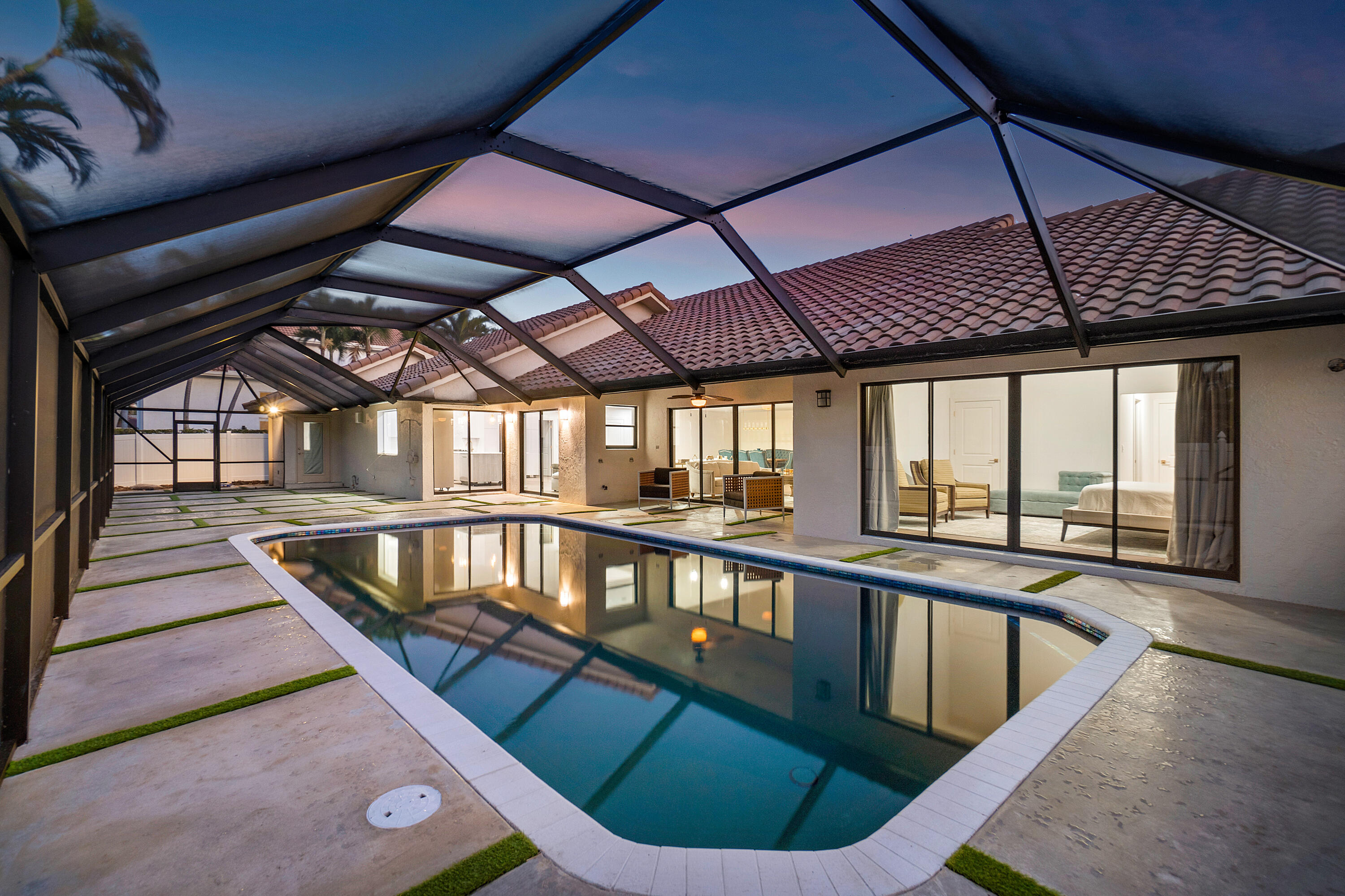 845 NE Mulberry Drive