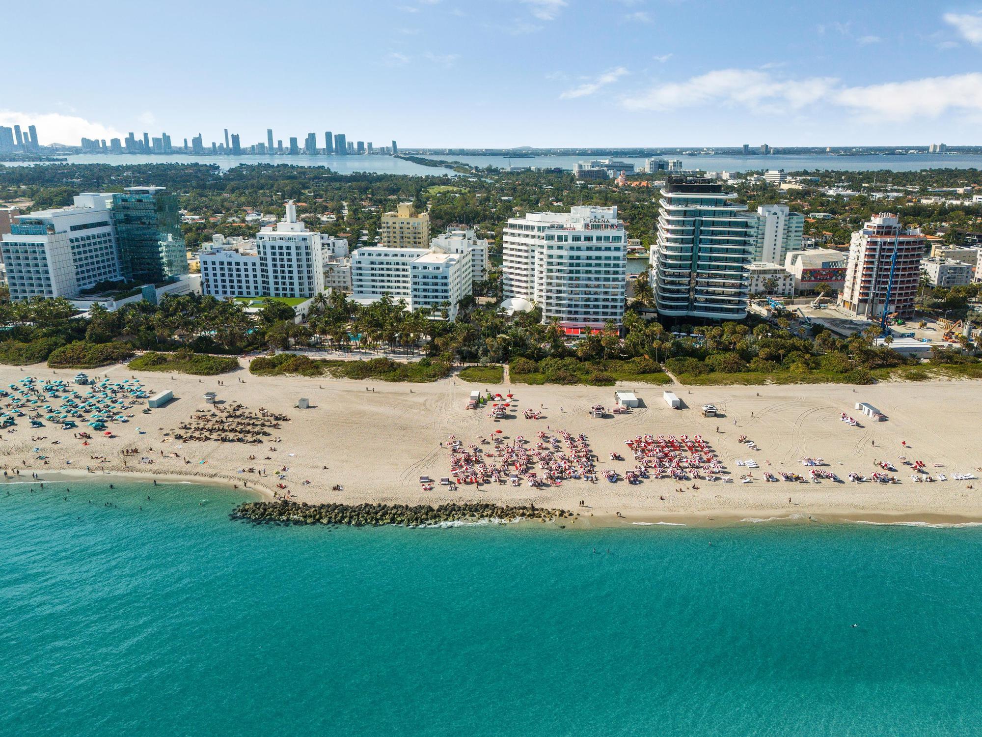 3200 Collins Avenue Unit: 2-1