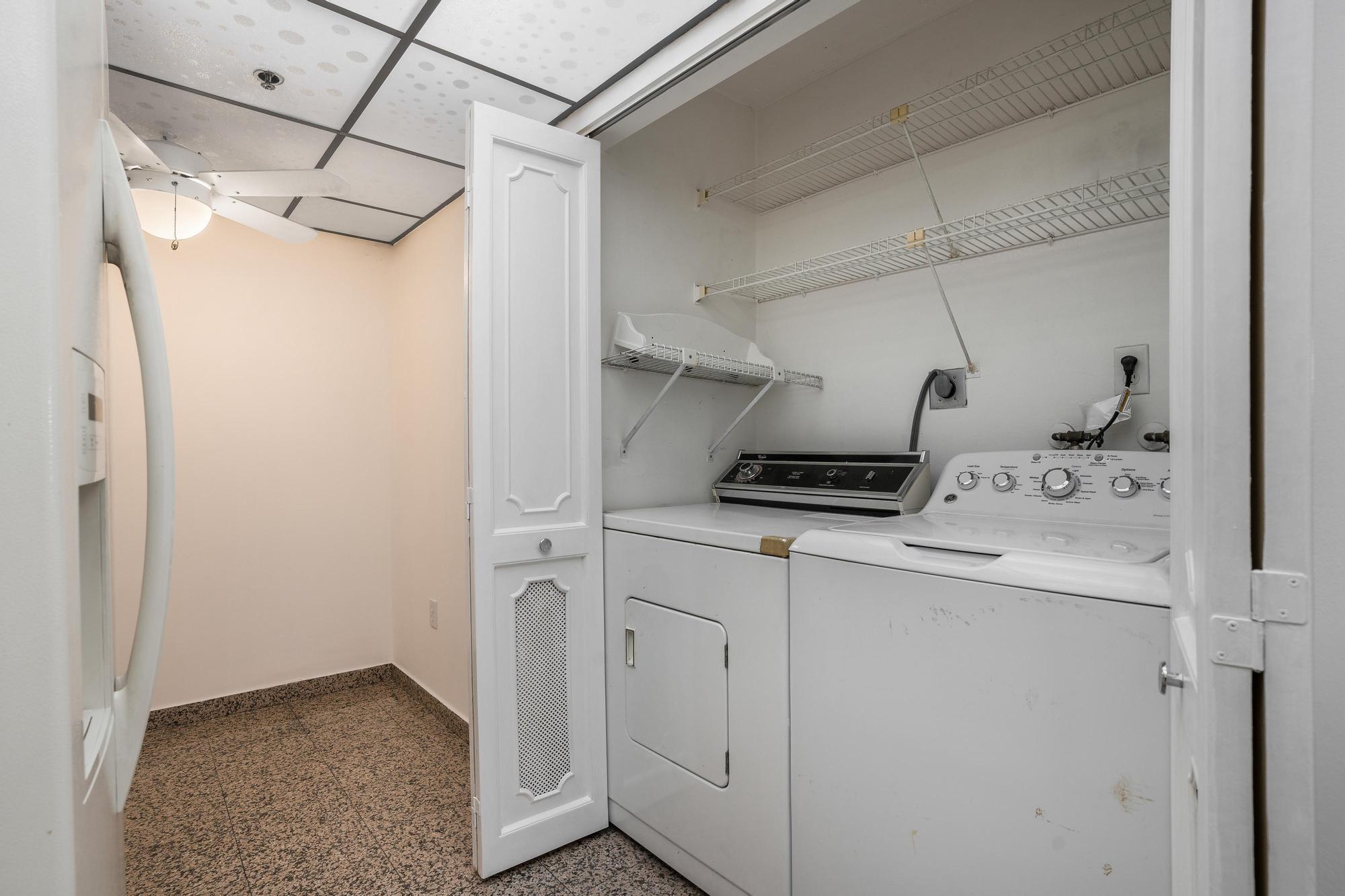 3200 Collins Avenue Unit: 2-1