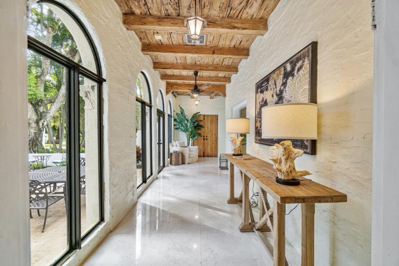 50 Coconut Lane
