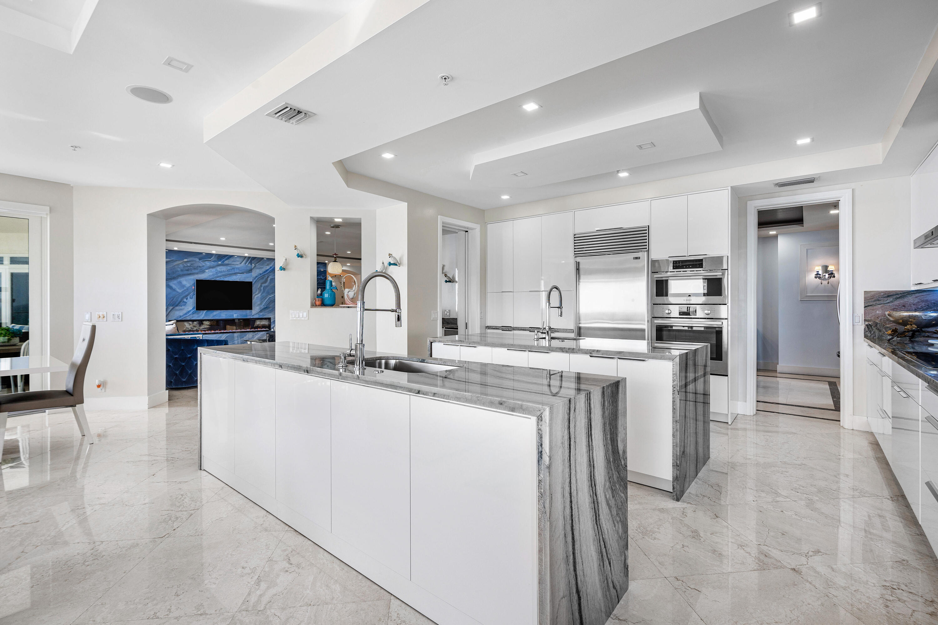 2070 N Ocean Boulevard Ph4