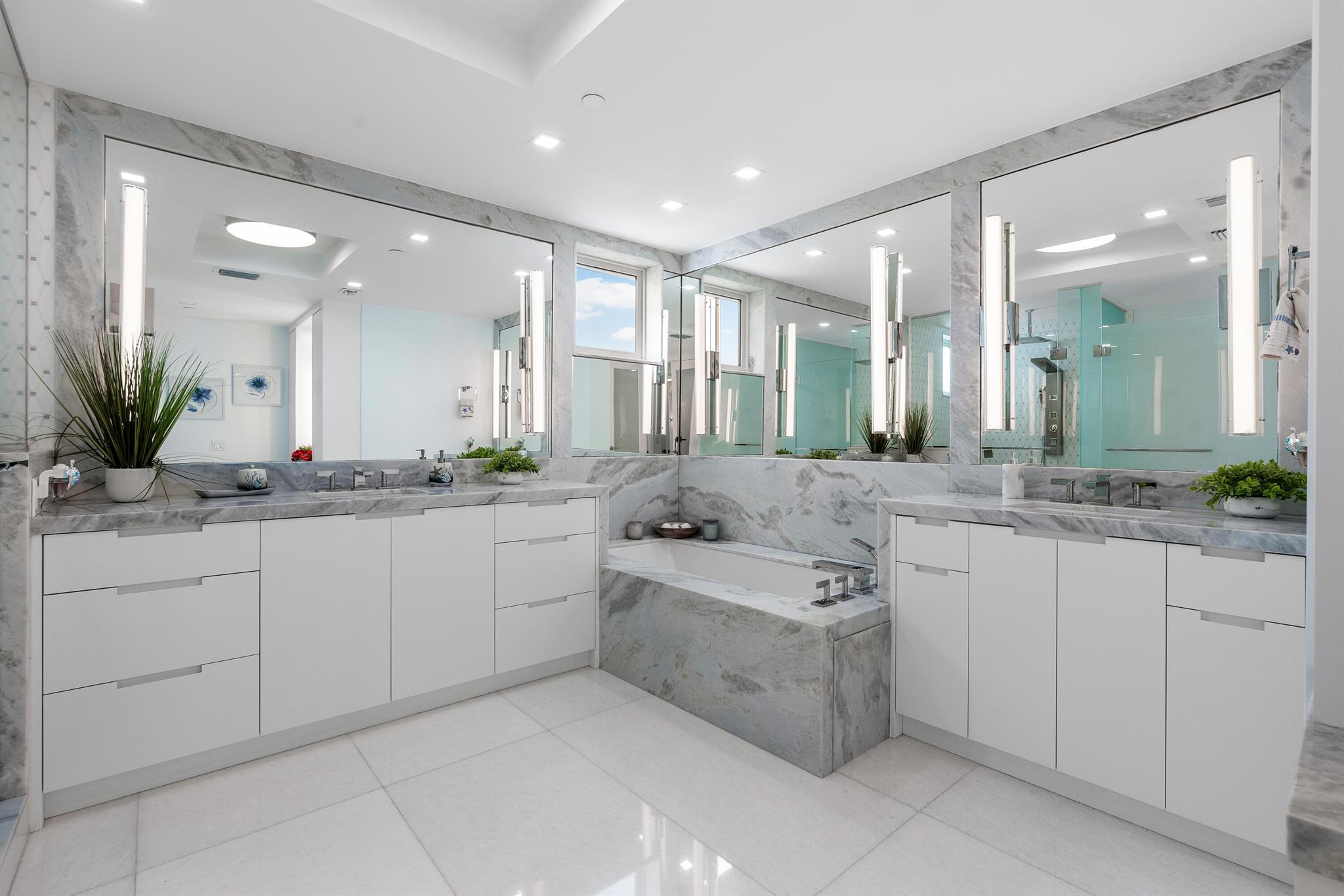 2070 N Ocean Boulevard Ph4