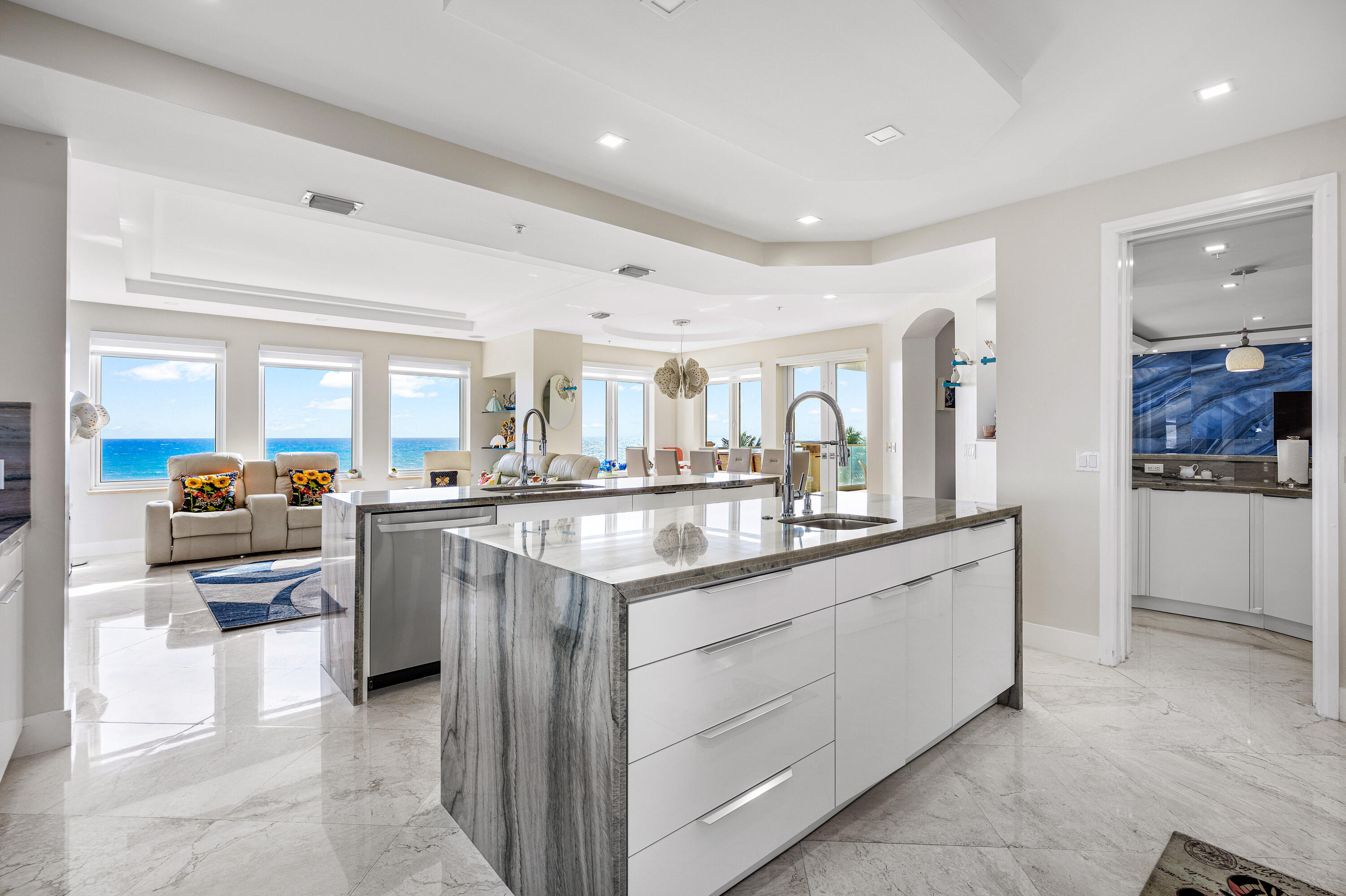 2070 N Ocean Boulevard Ph4