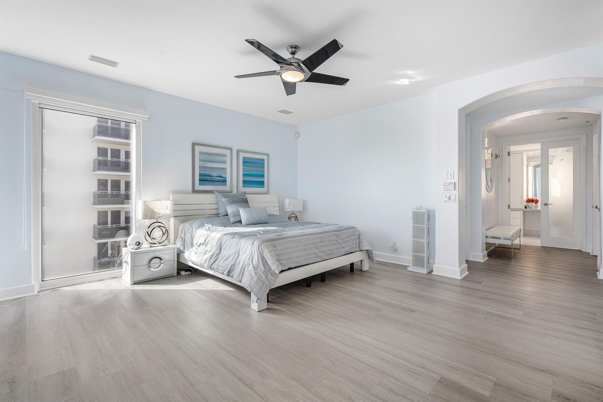 2070 N Ocean Boulevard Ph4