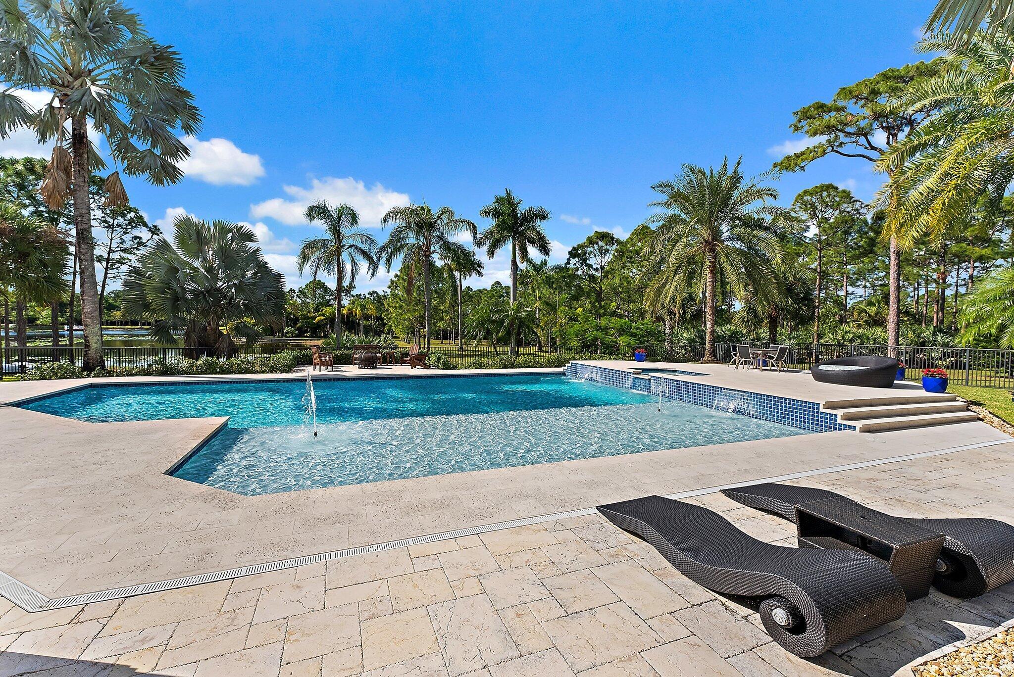 2494 SE Ranch Acres Circle