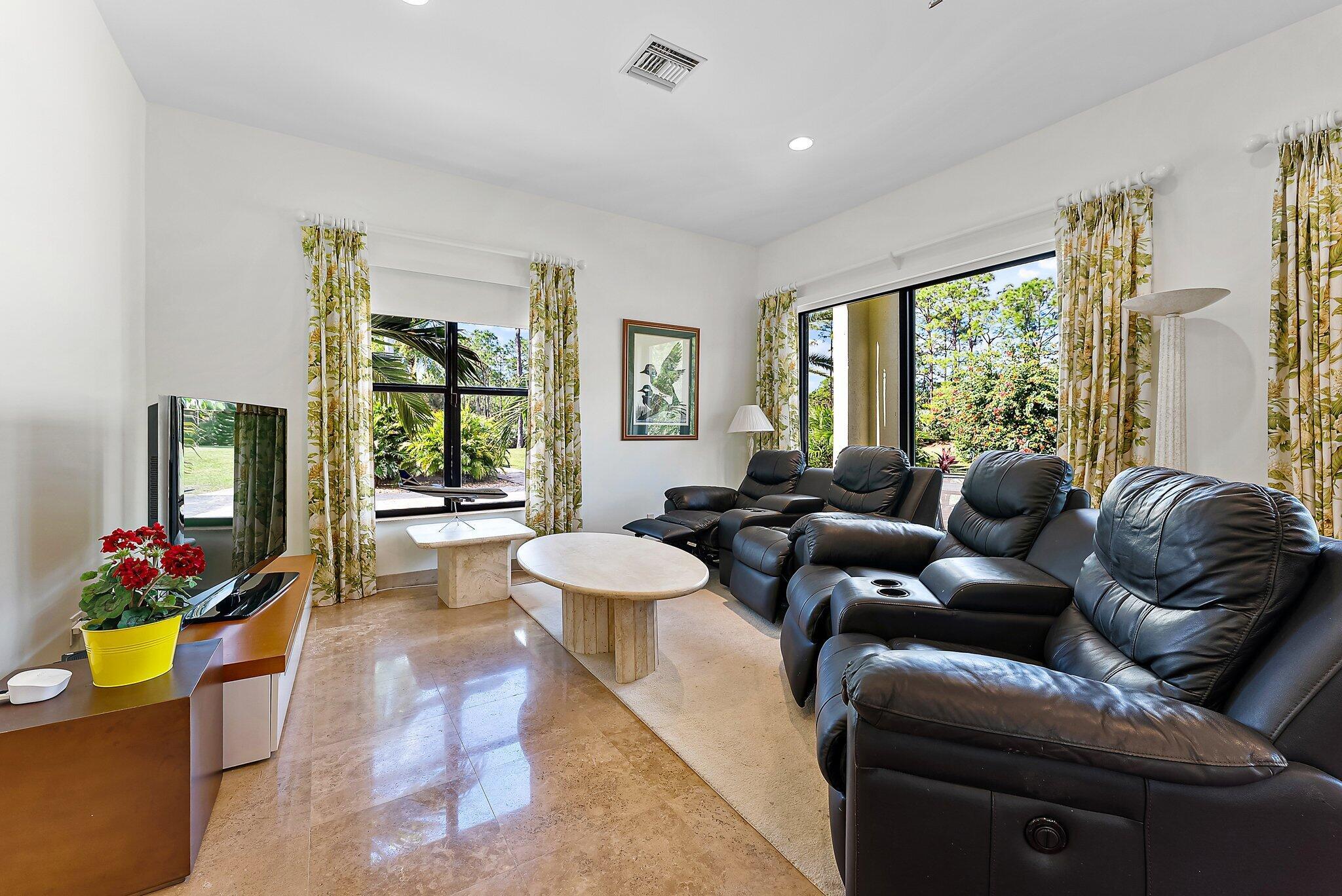 2494 SE Ranch Acres Circle