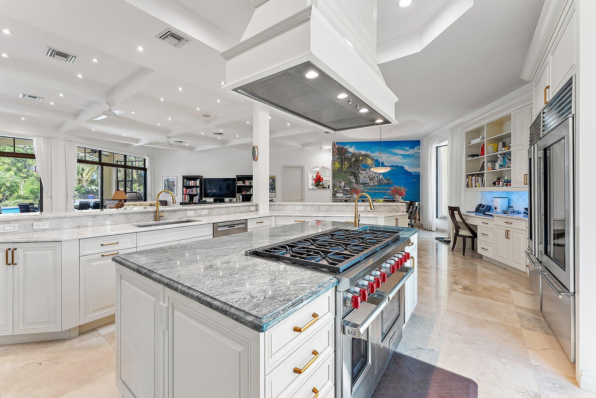 2494 SE Ranch Acres Circle