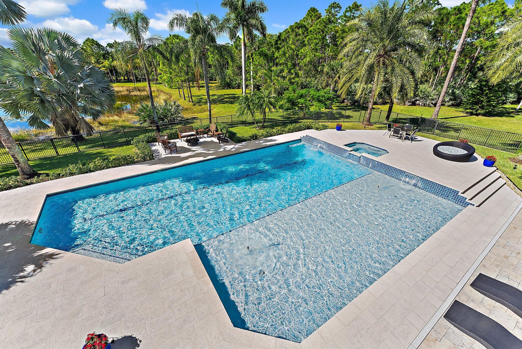 2494 SE Ranch Acres Circle