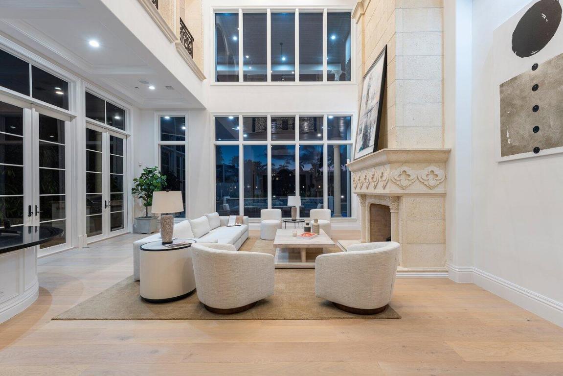 155 SE Spanish Trail