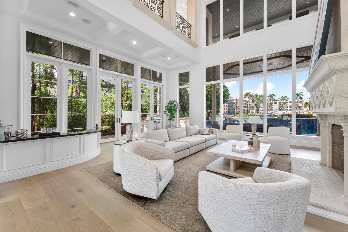 155 SE Spanish Trail