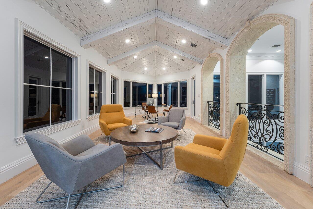 155 SE Spanish Trail