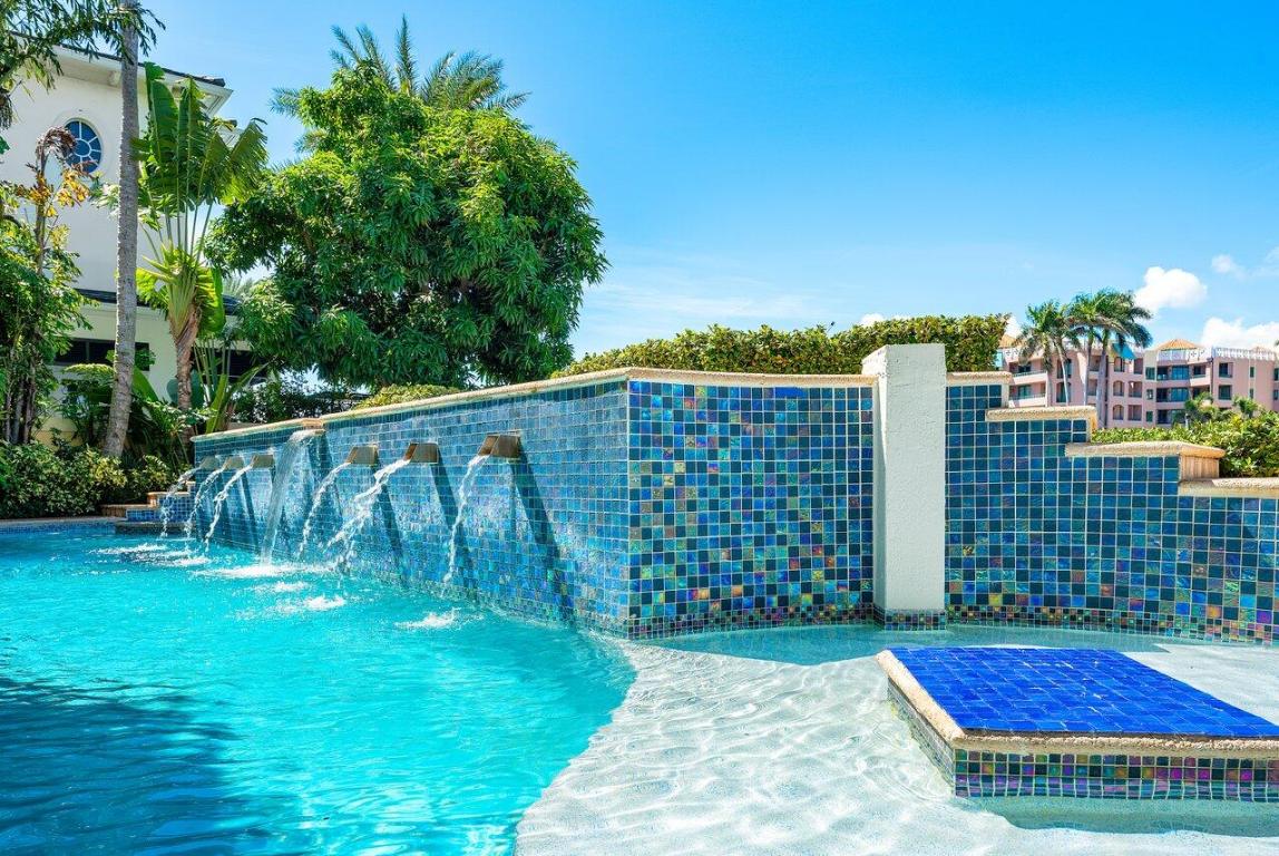 155 SE Spanish Trail