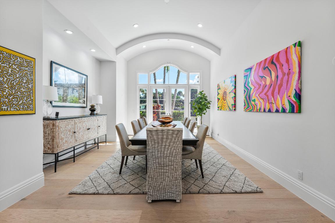 155 SE Spanish Trail