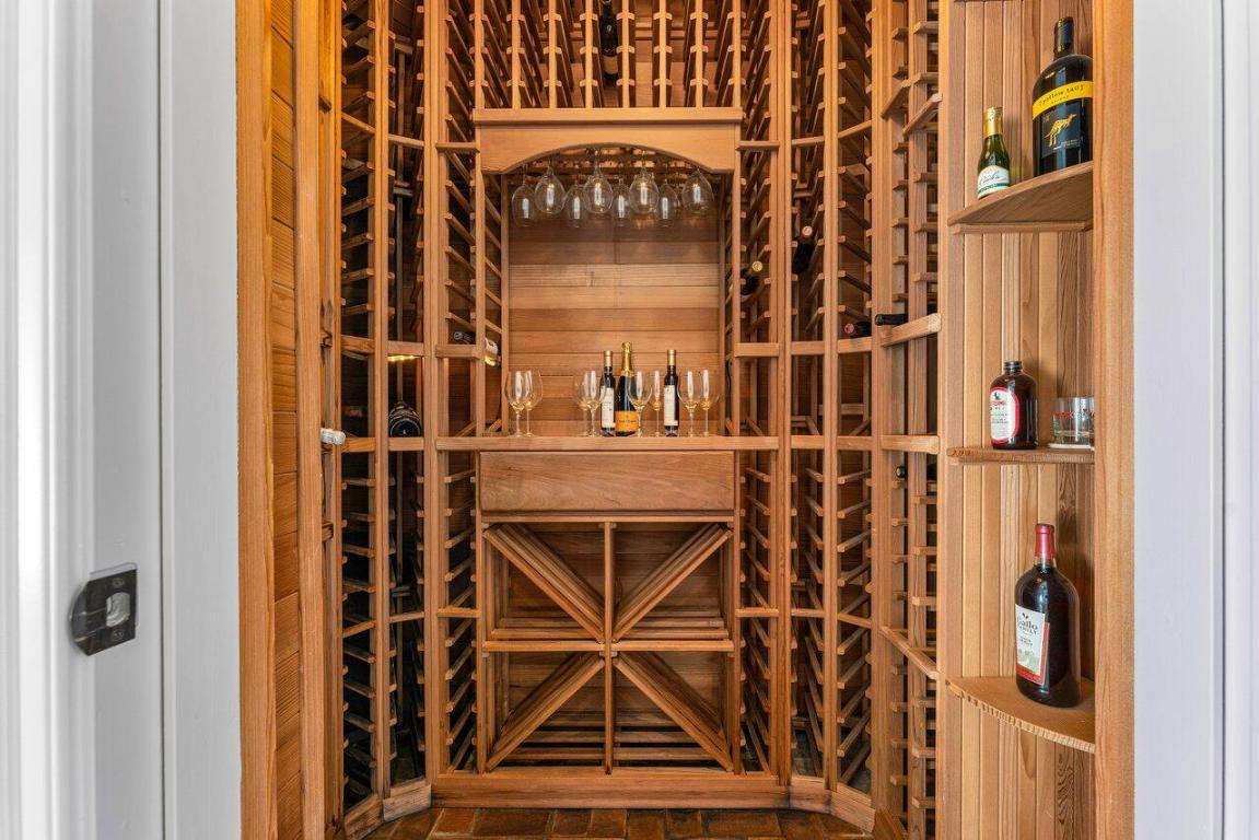 155 SE Spanish Trail