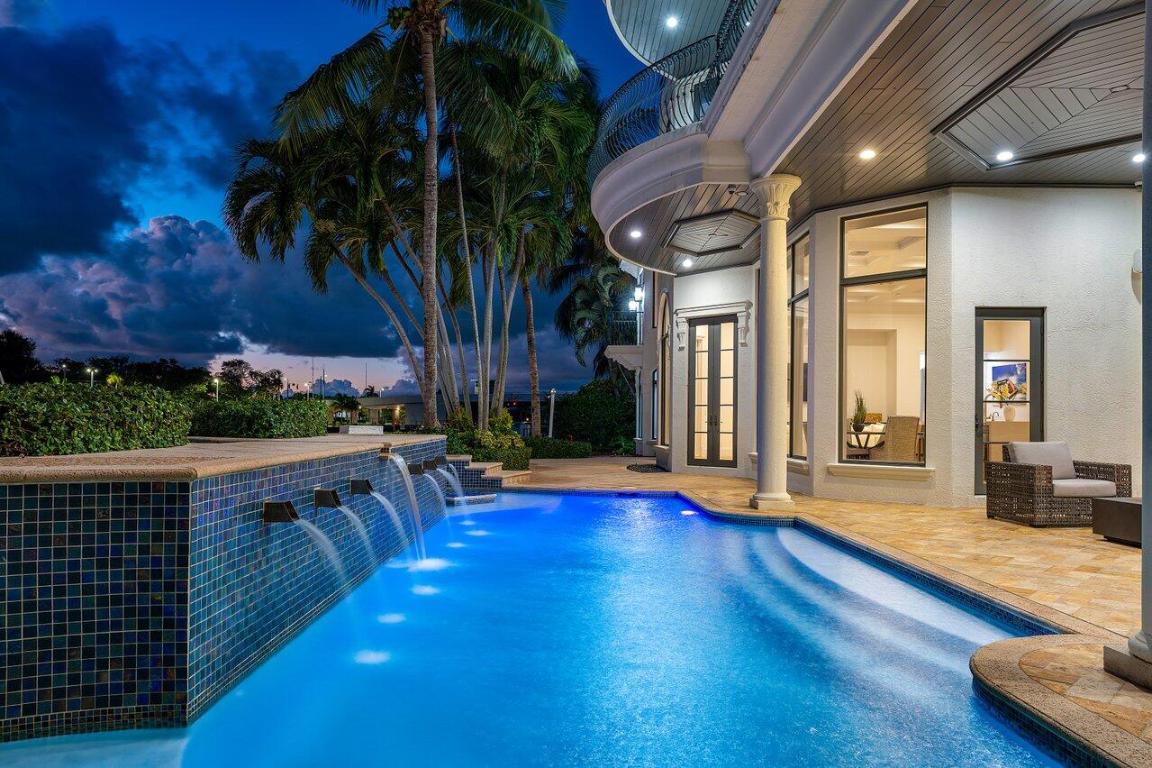 155 SE Spanish Trail