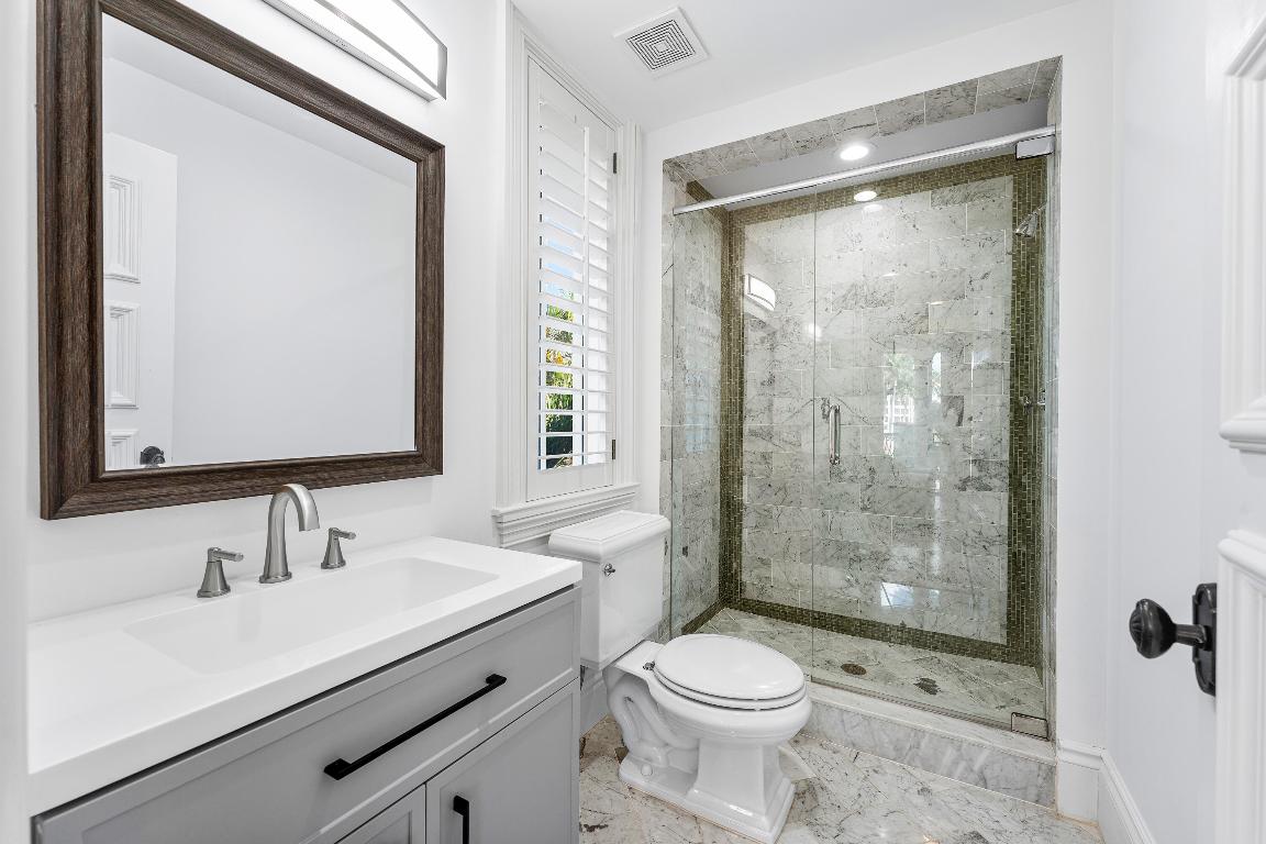 155 SE Spanish Trail