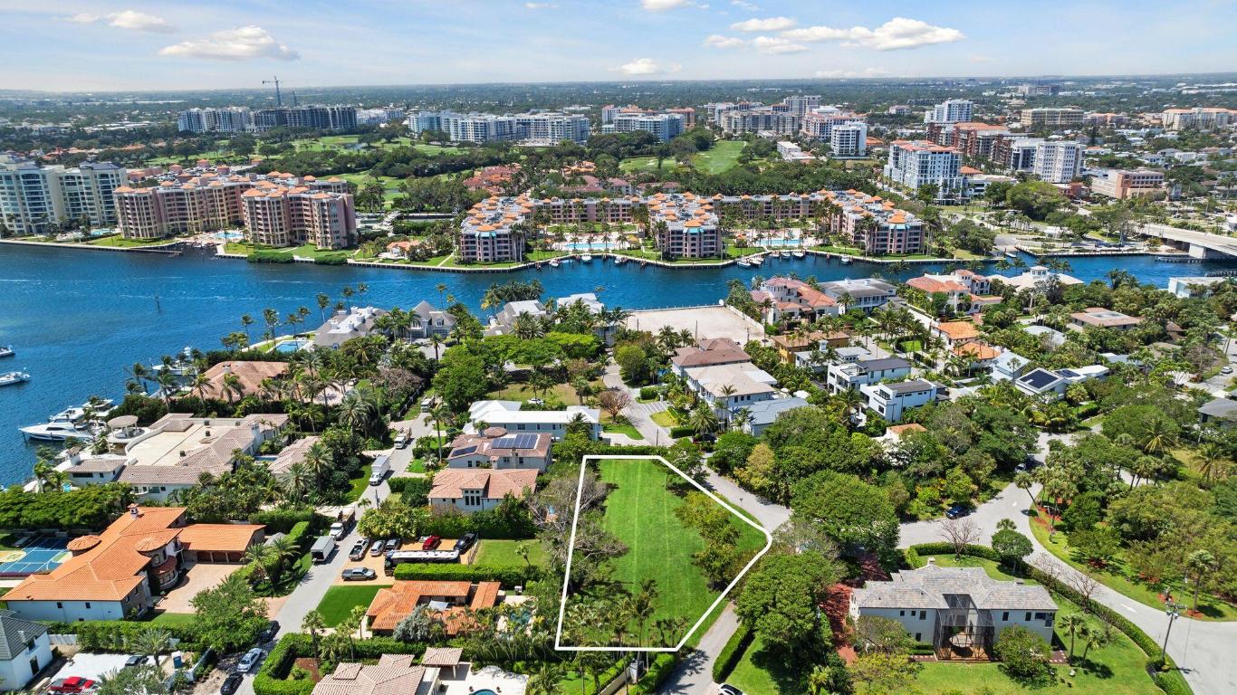 800 / 810 Fern Drive