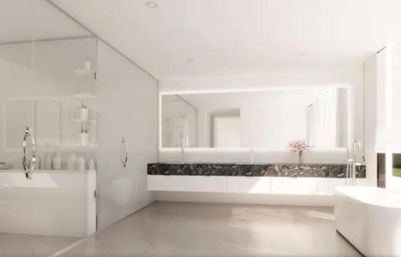 800 / 810 Fern Drive