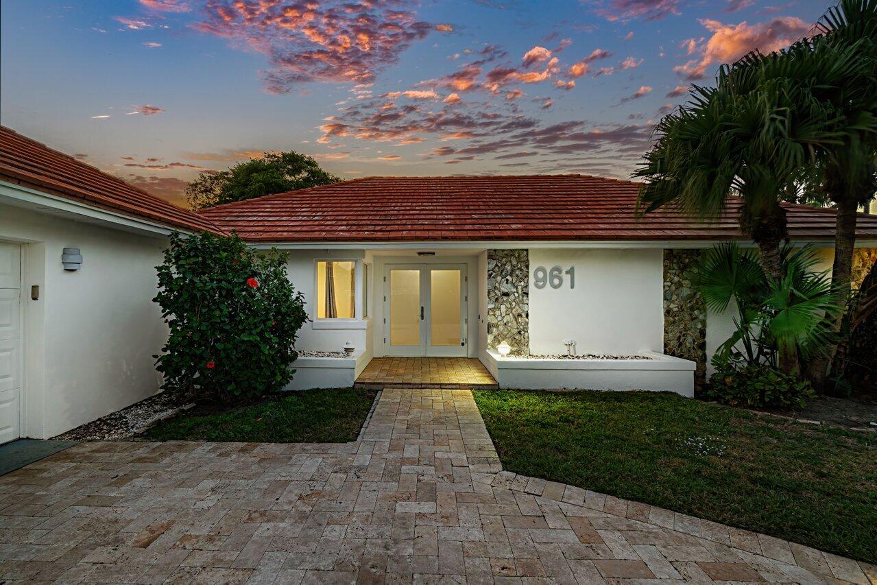 961 S Atlantic Drive