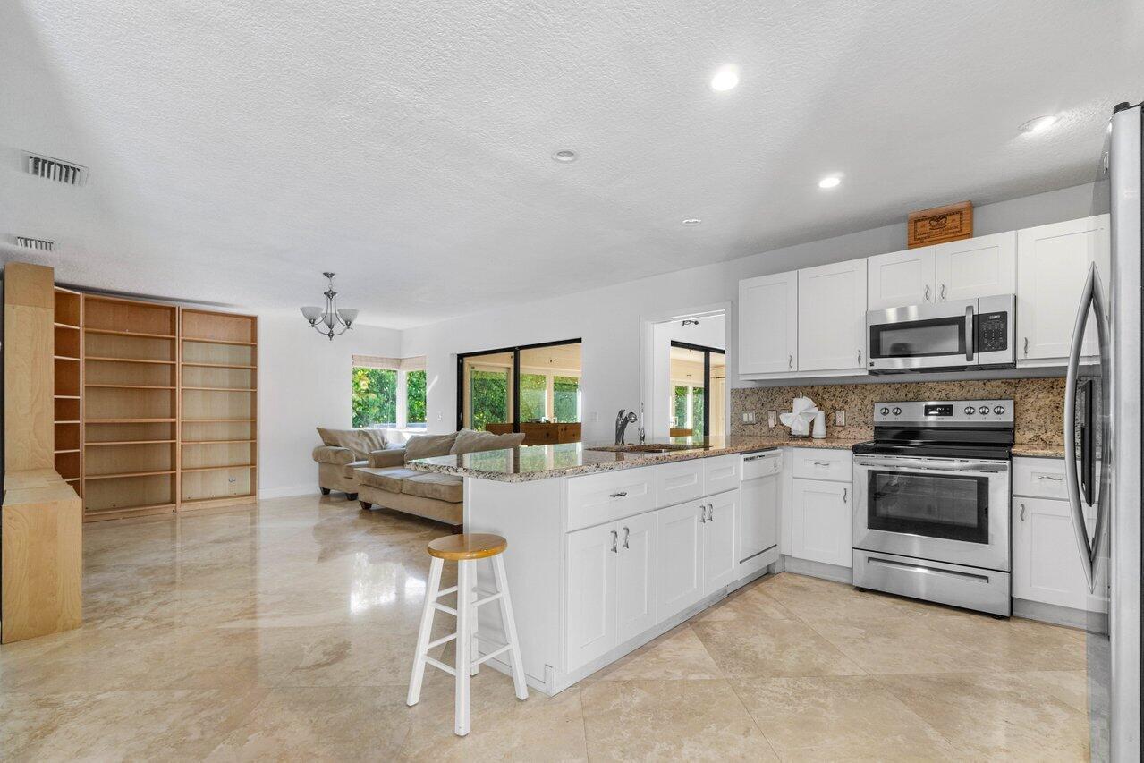 961 S Atlantic Drive