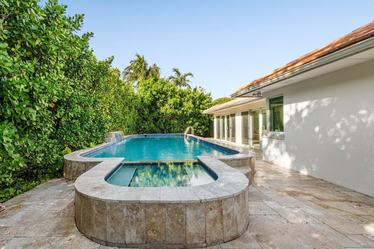 961 S Atlantic Drive