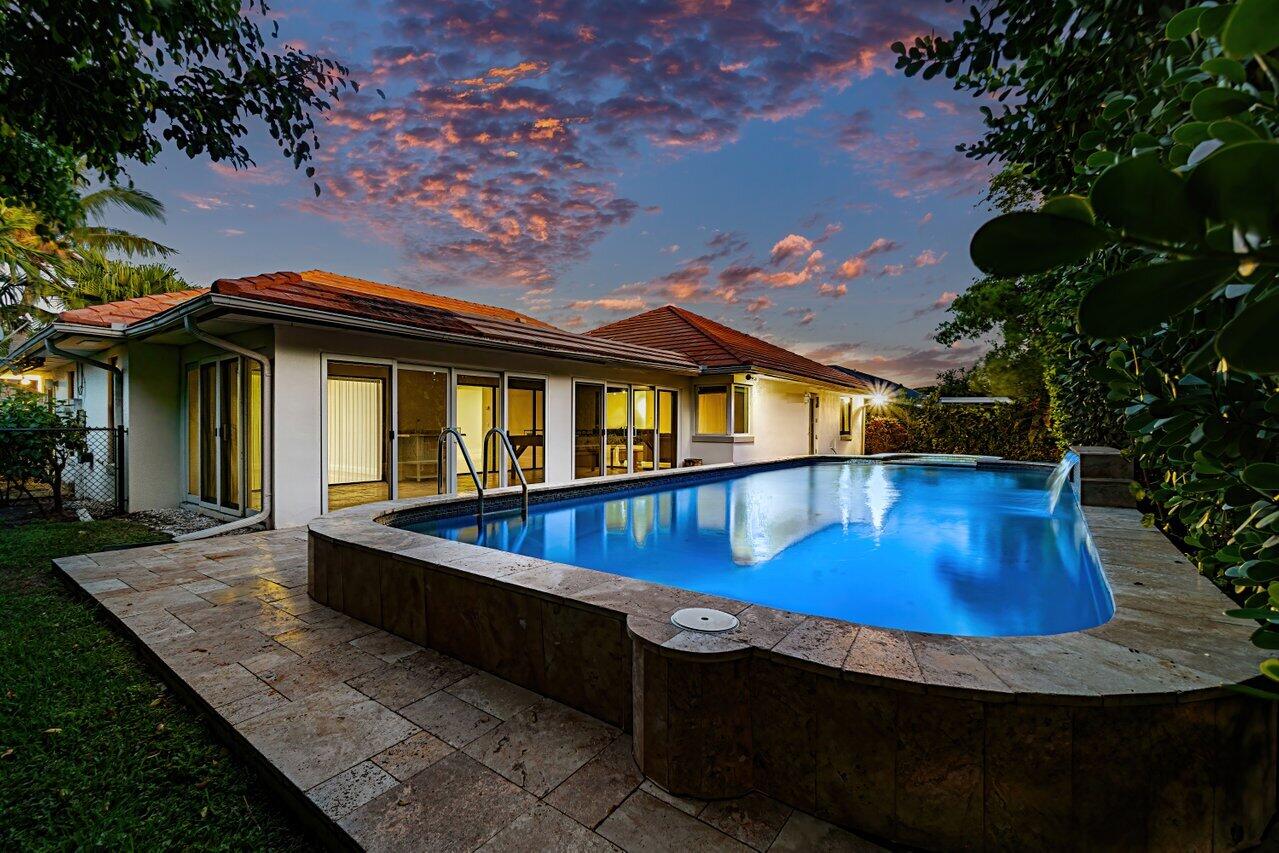 961 S Atlantic Drive