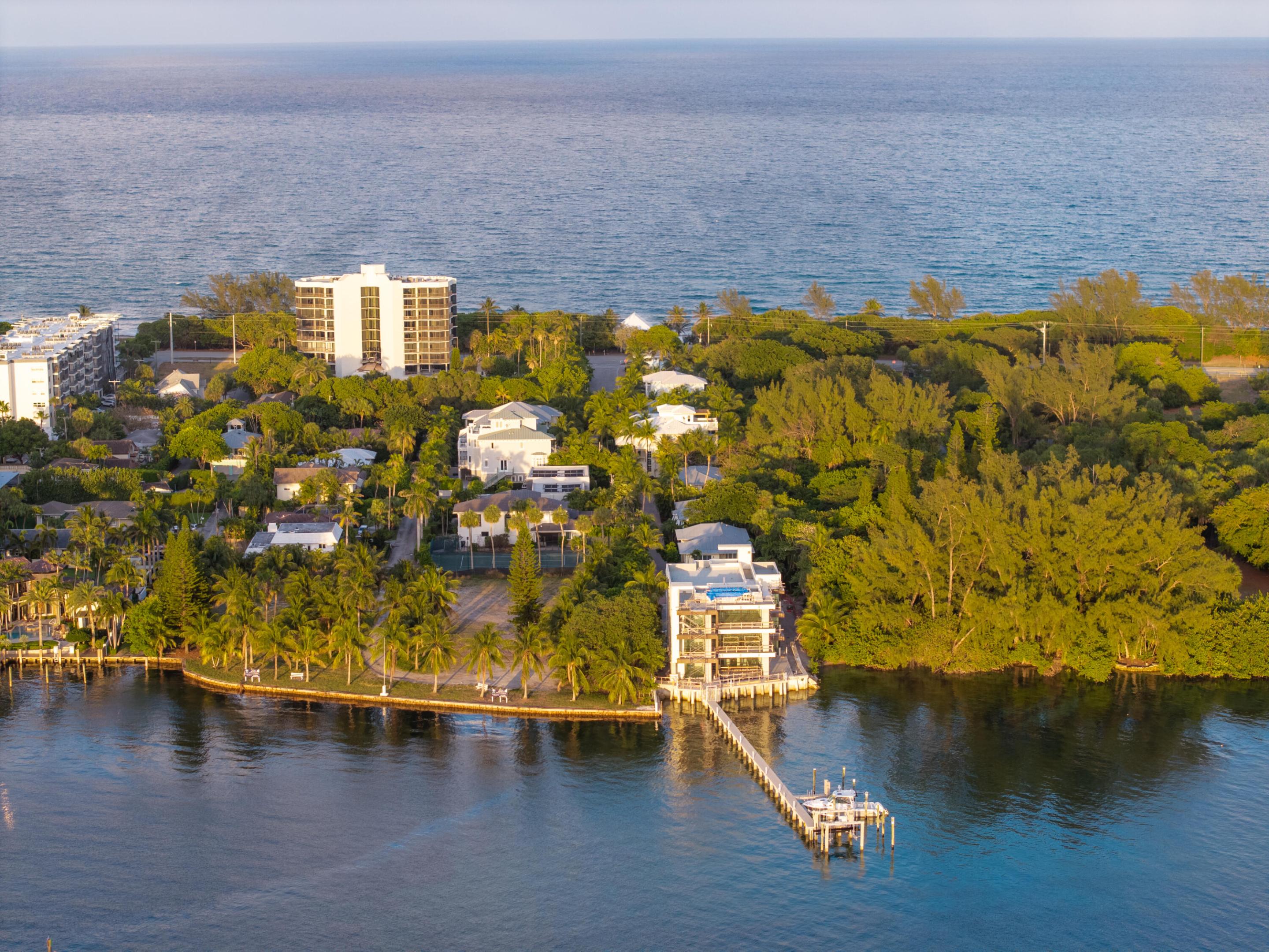 980 Lago Mar Lane