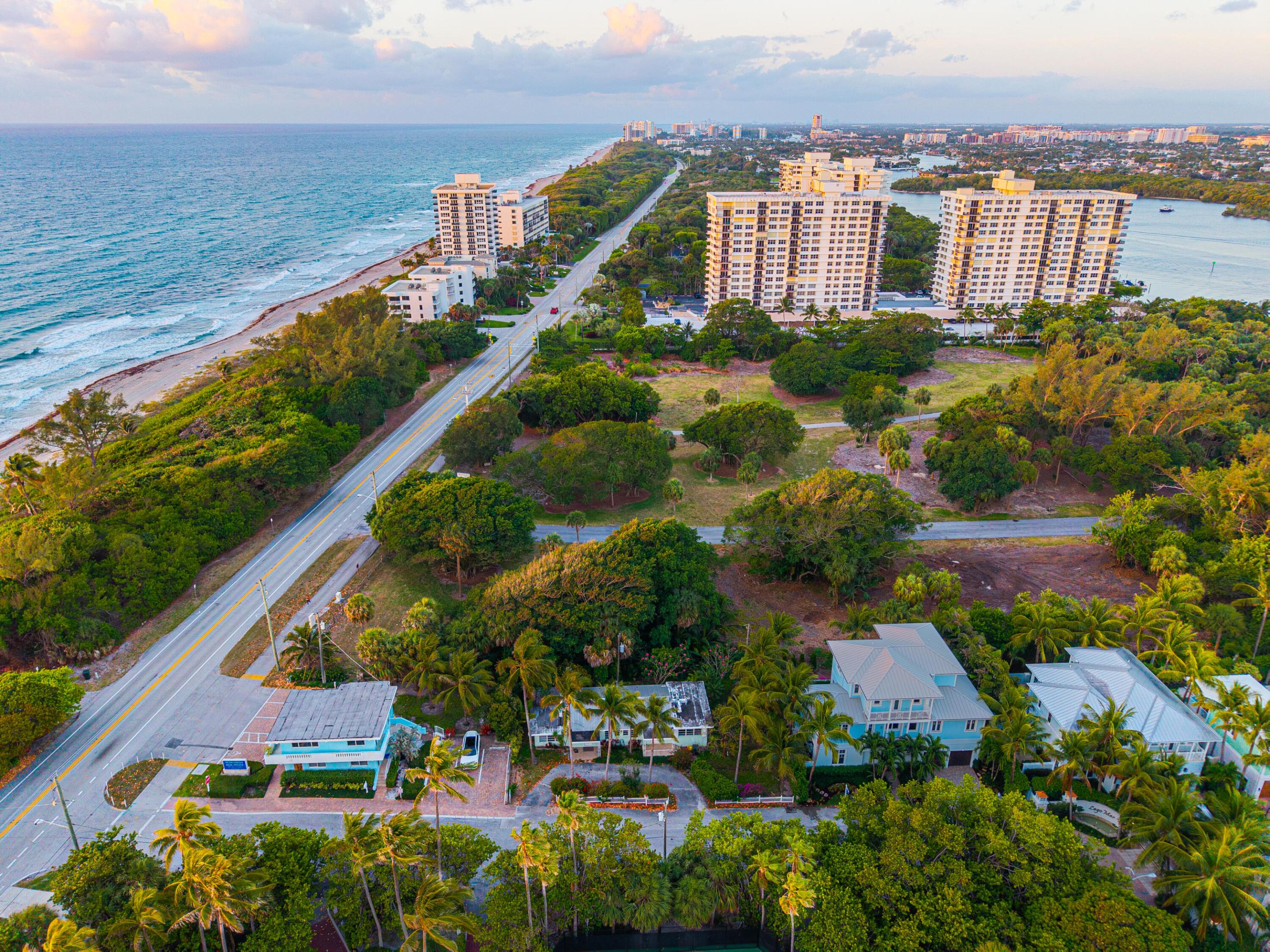 980 Lago Mar Lane