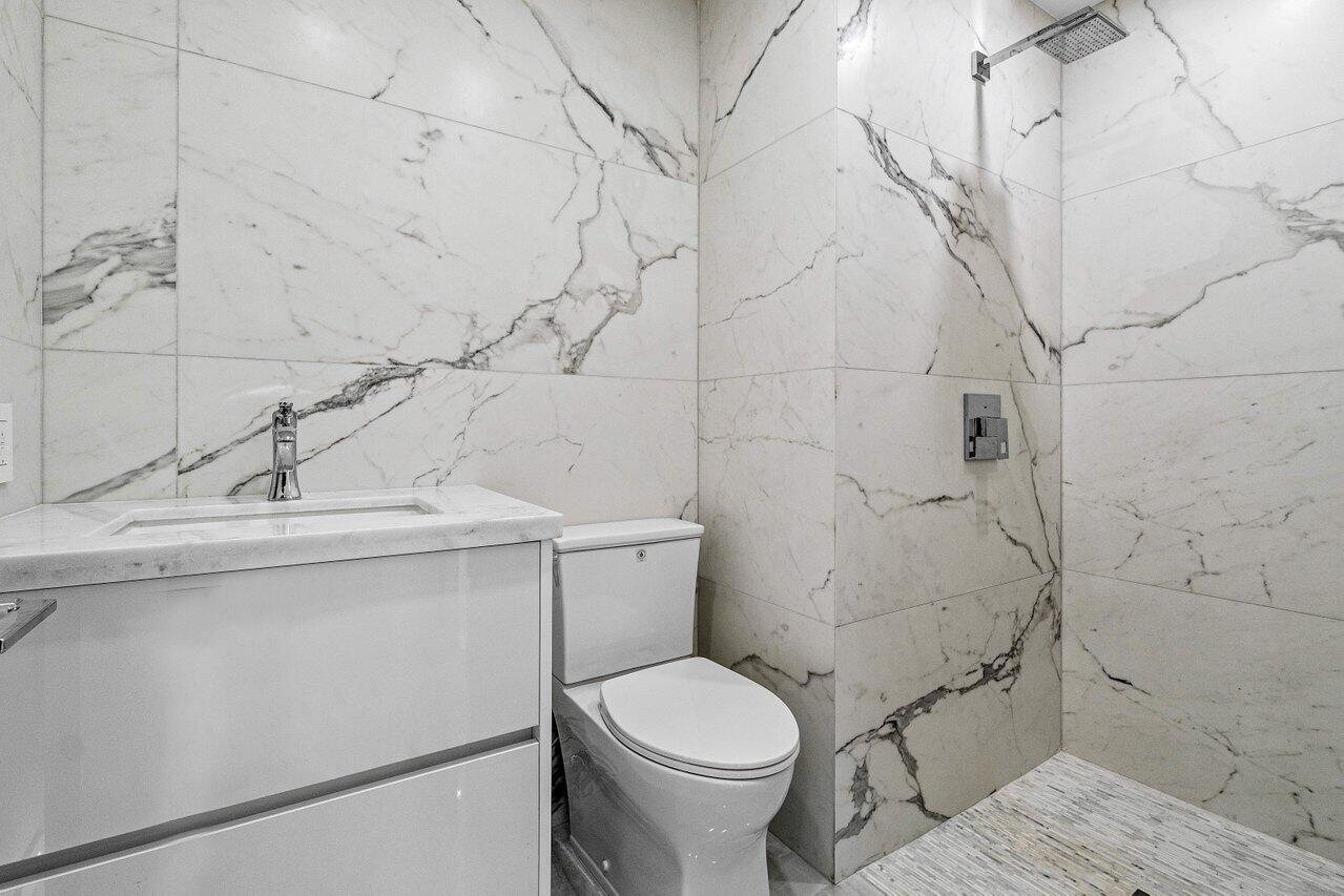 22233 Hollyhock Trail