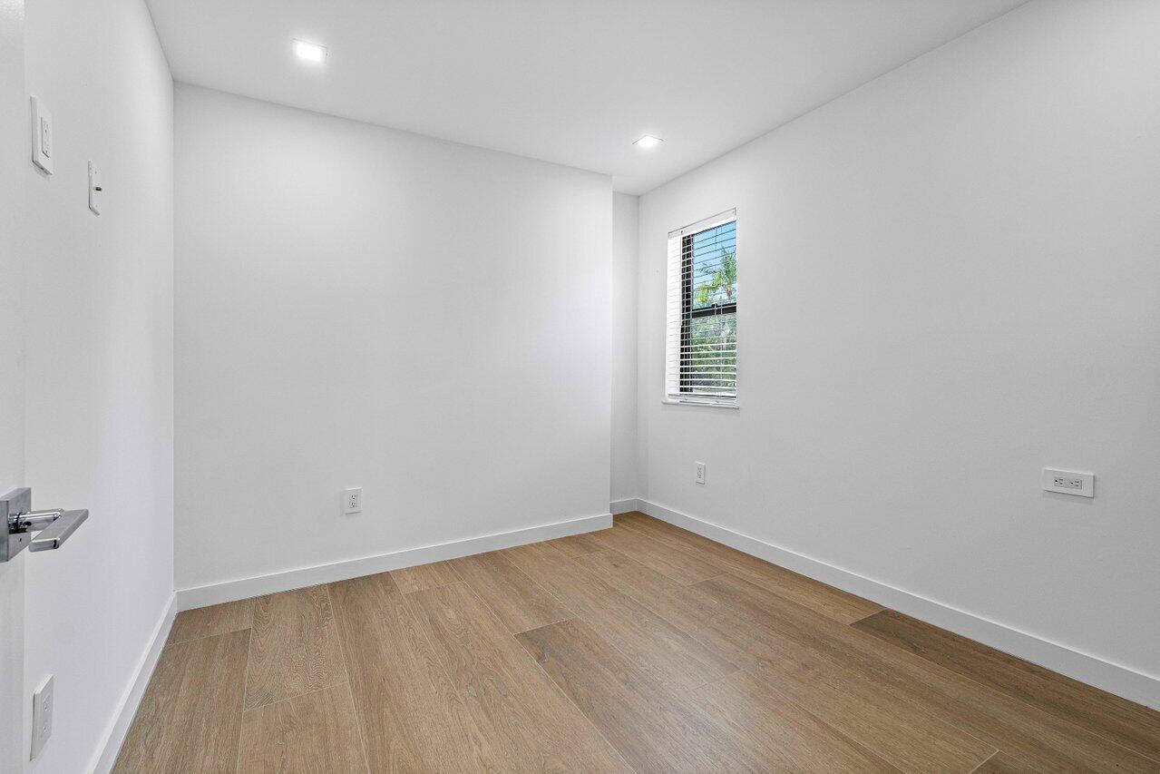 22233 Hollyhock Trail