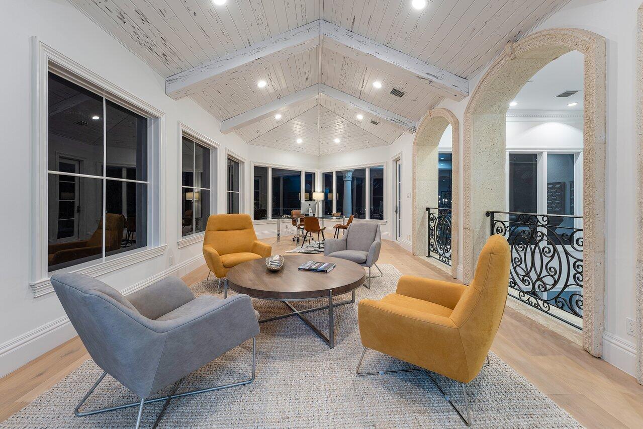 155 SE Spanish Trail