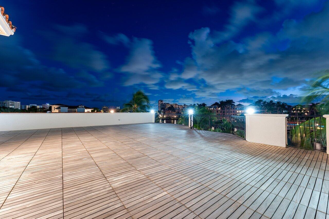 155 SE Spanish Trail