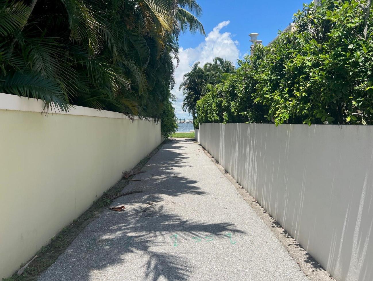 324 Eden Road