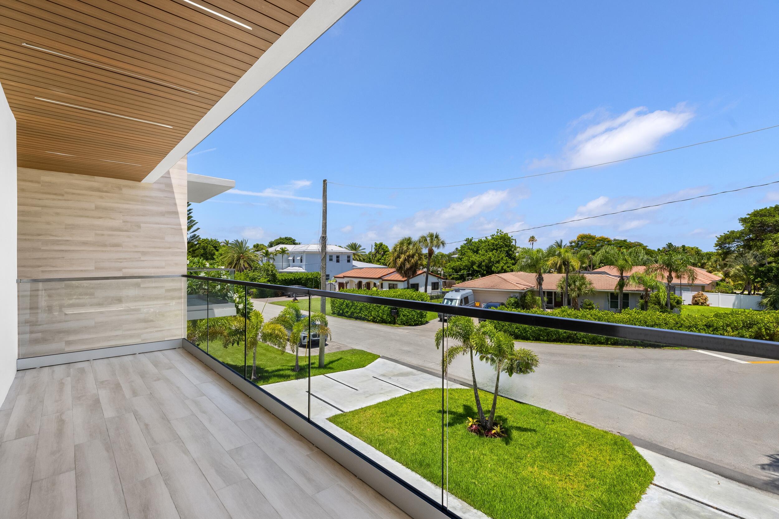 501 NE Spanish Court