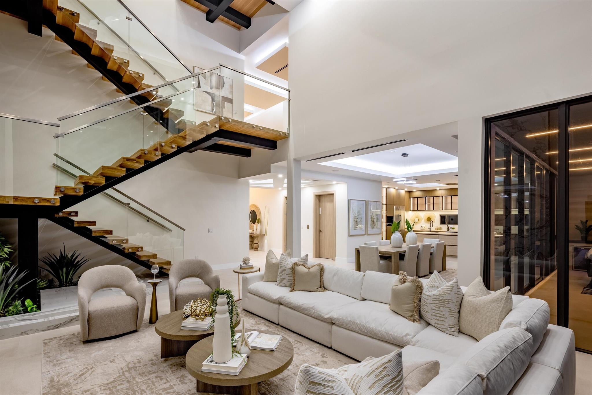 501 NE Spanish Court