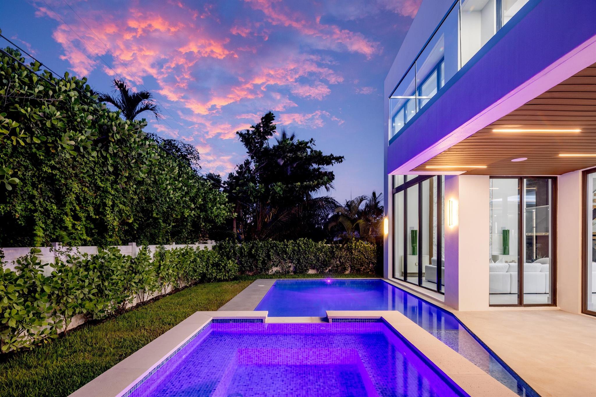 501 NE Spanish Court