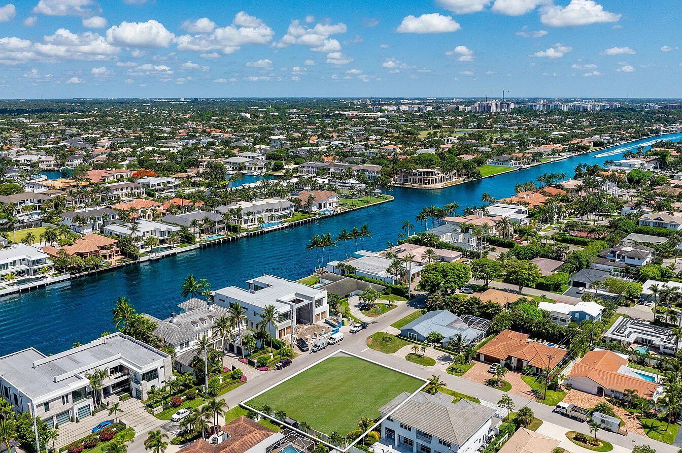 700 Malaga Drive