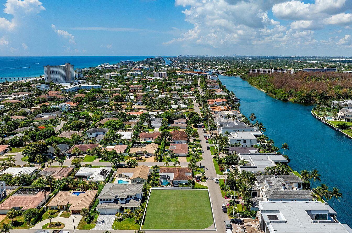 700 Malaga Drive