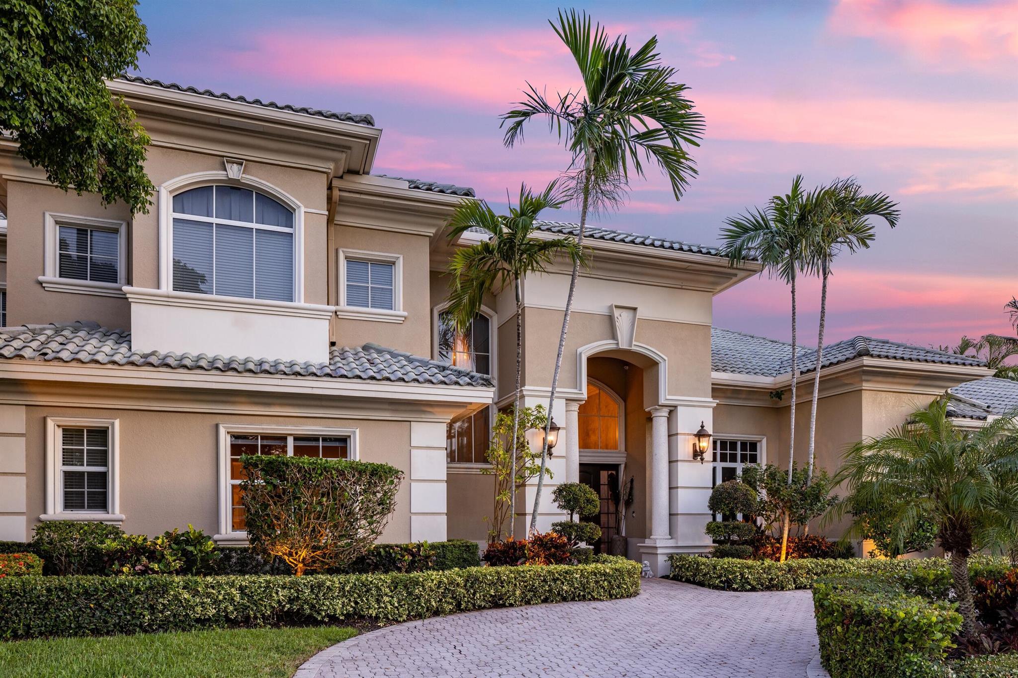 780 NE Orchid Bay Drive