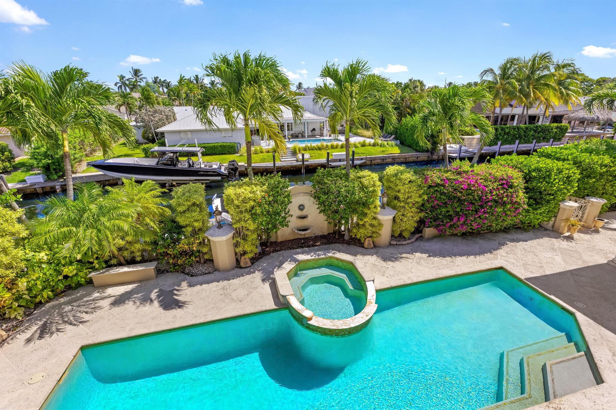 780 NE Orchid Bay Drive