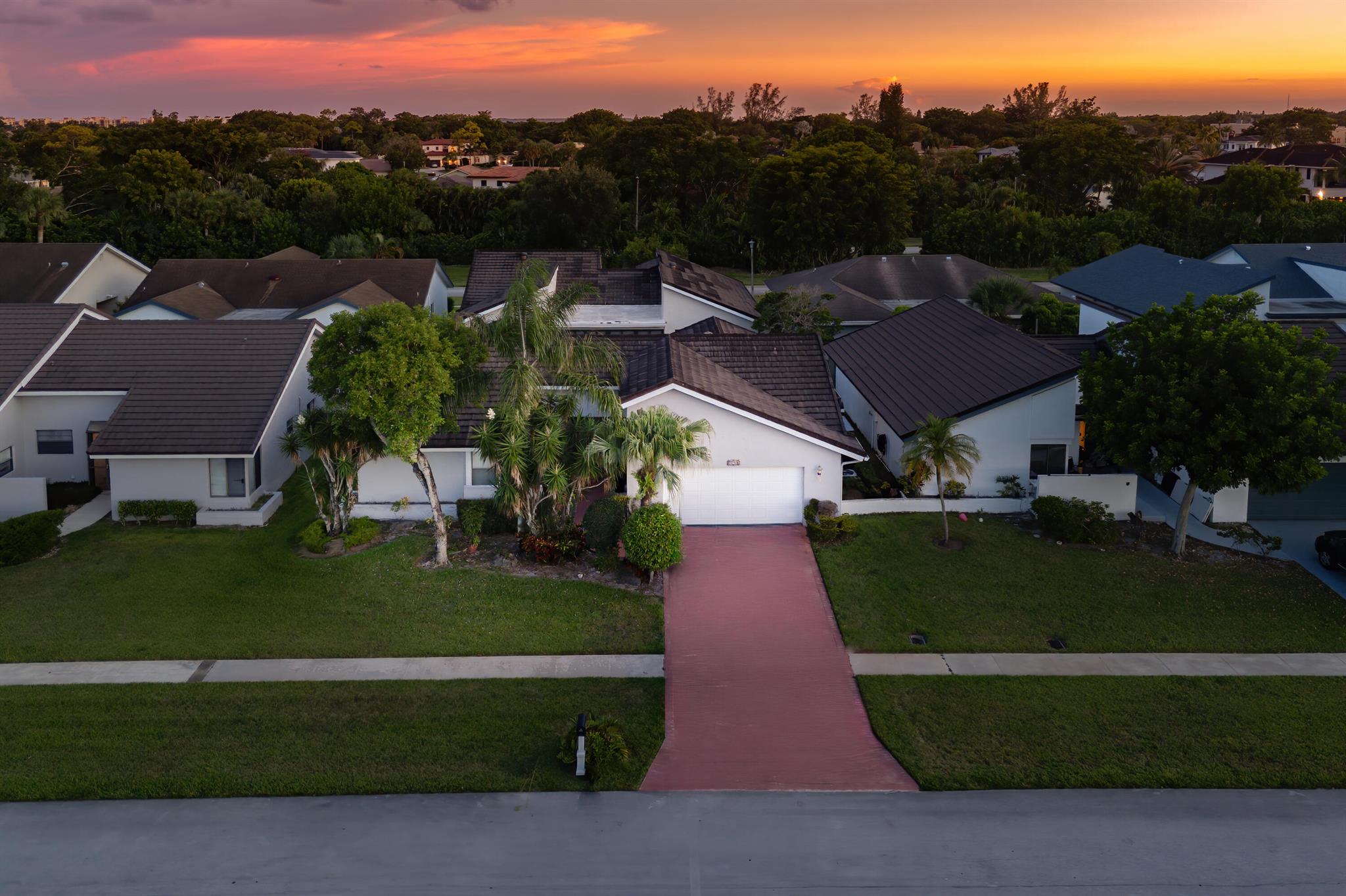 7718 San Mateo Drive E