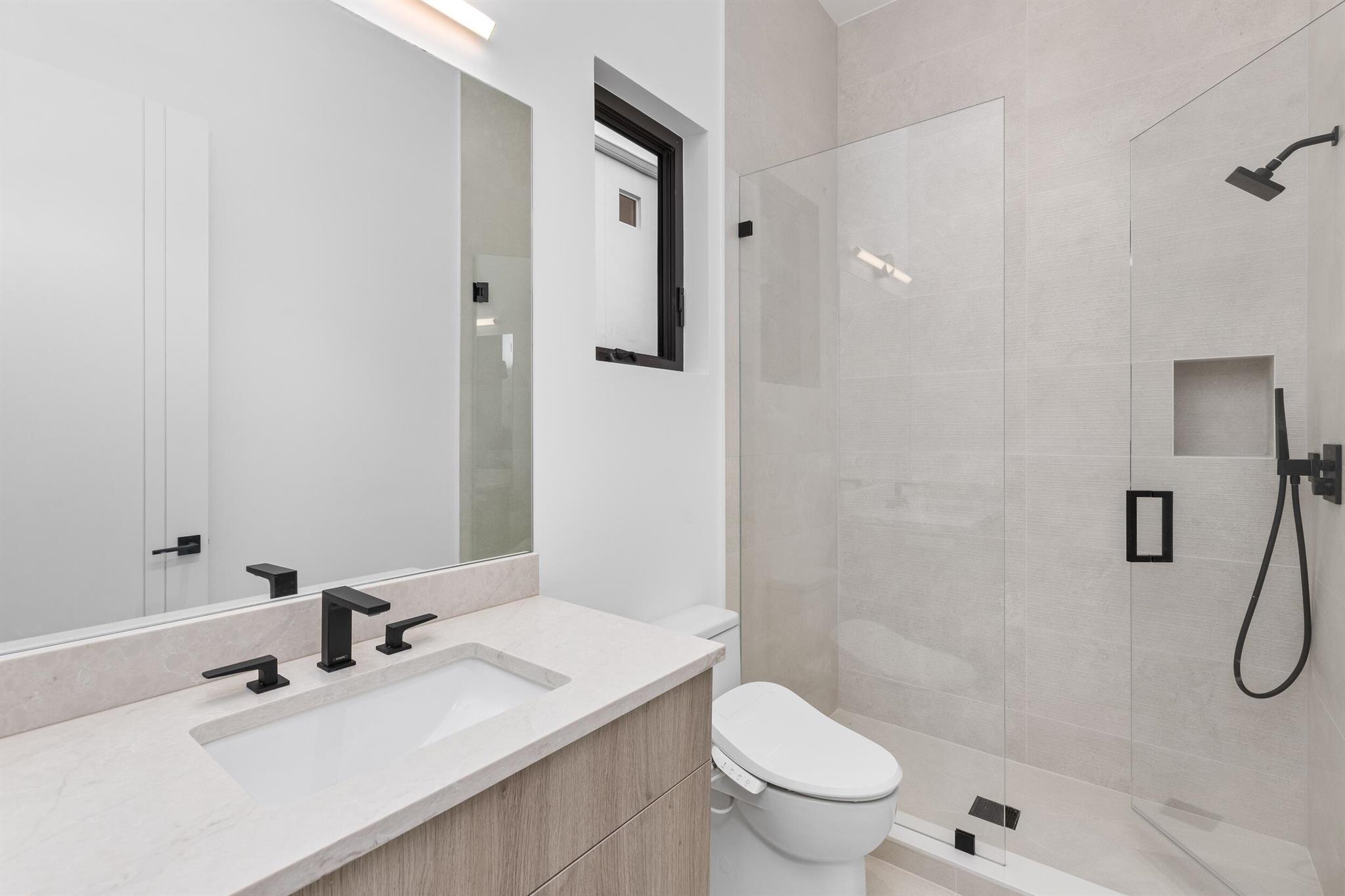 212 NW 18th Street