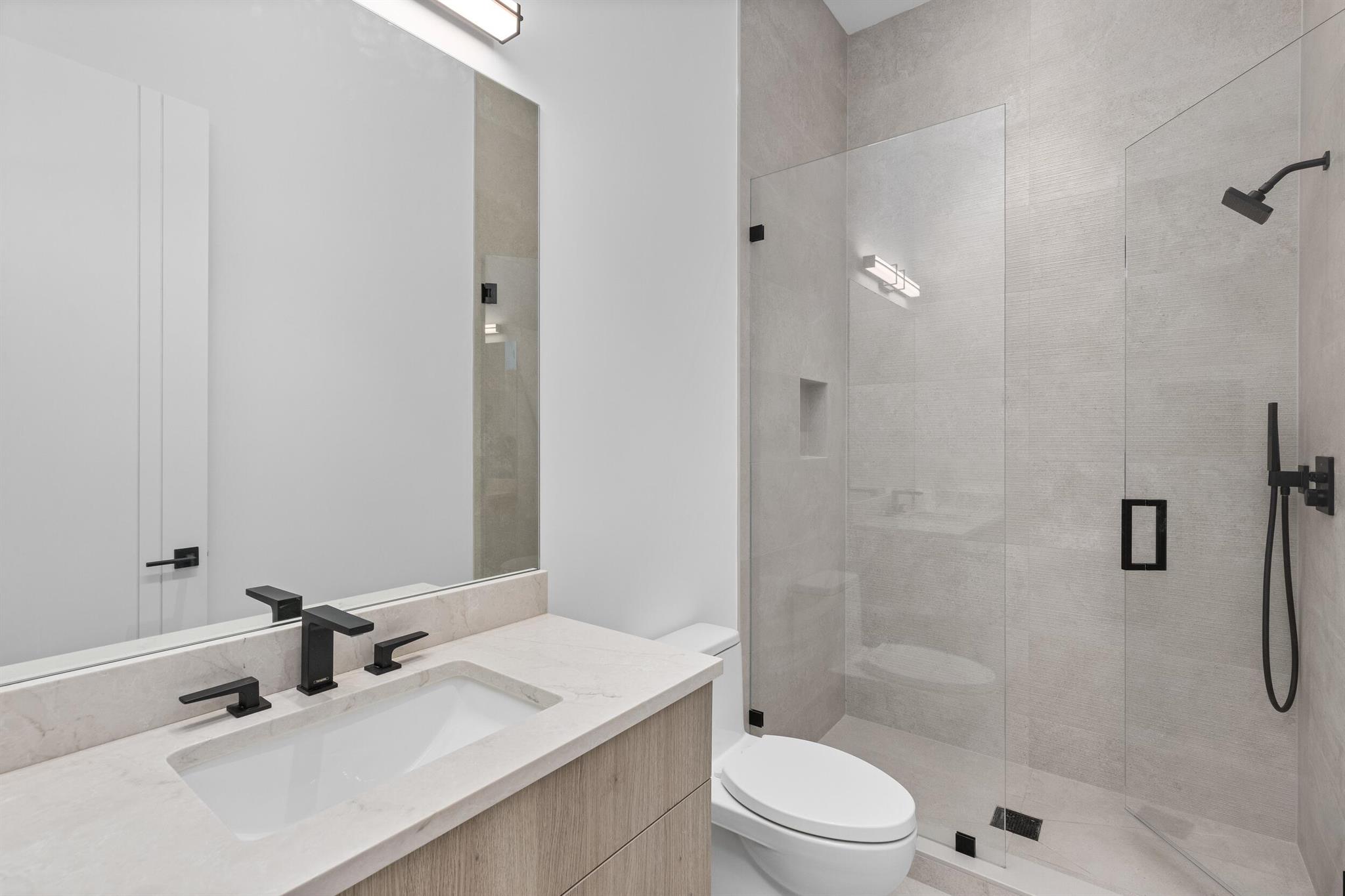 212 NW 18th Street