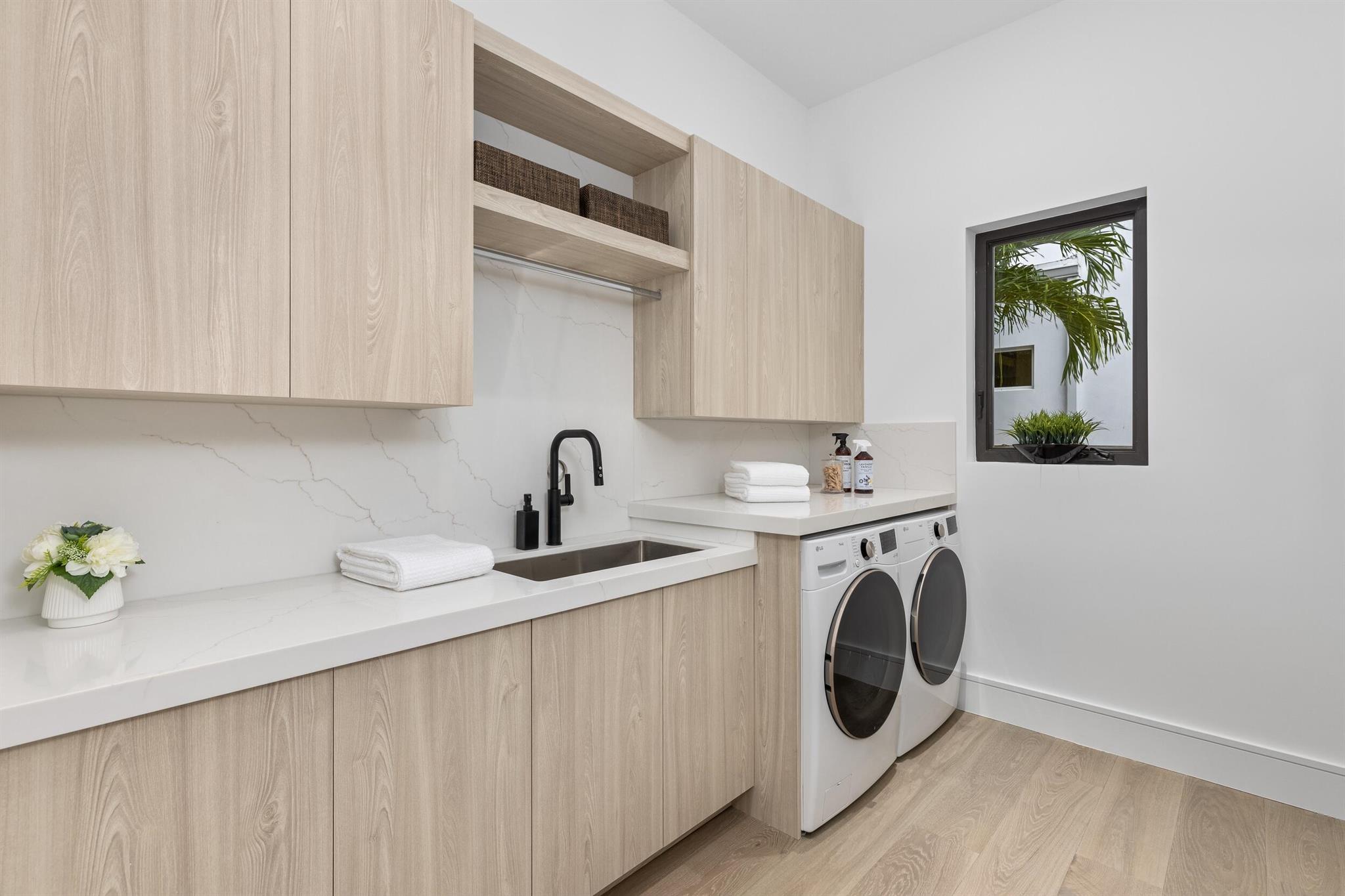 212 NW 18th Street