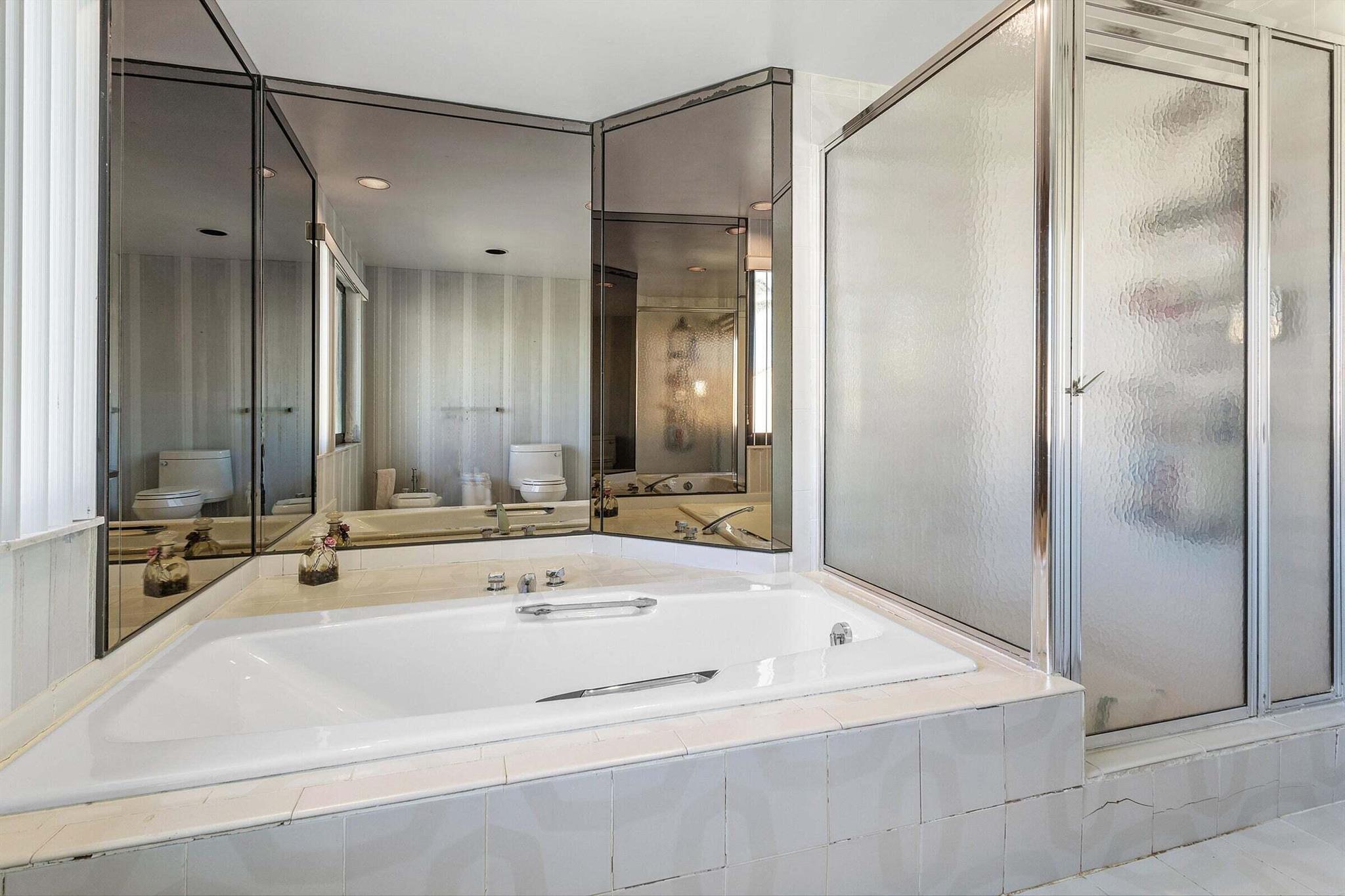 6711 N Ocean Boulevard 13