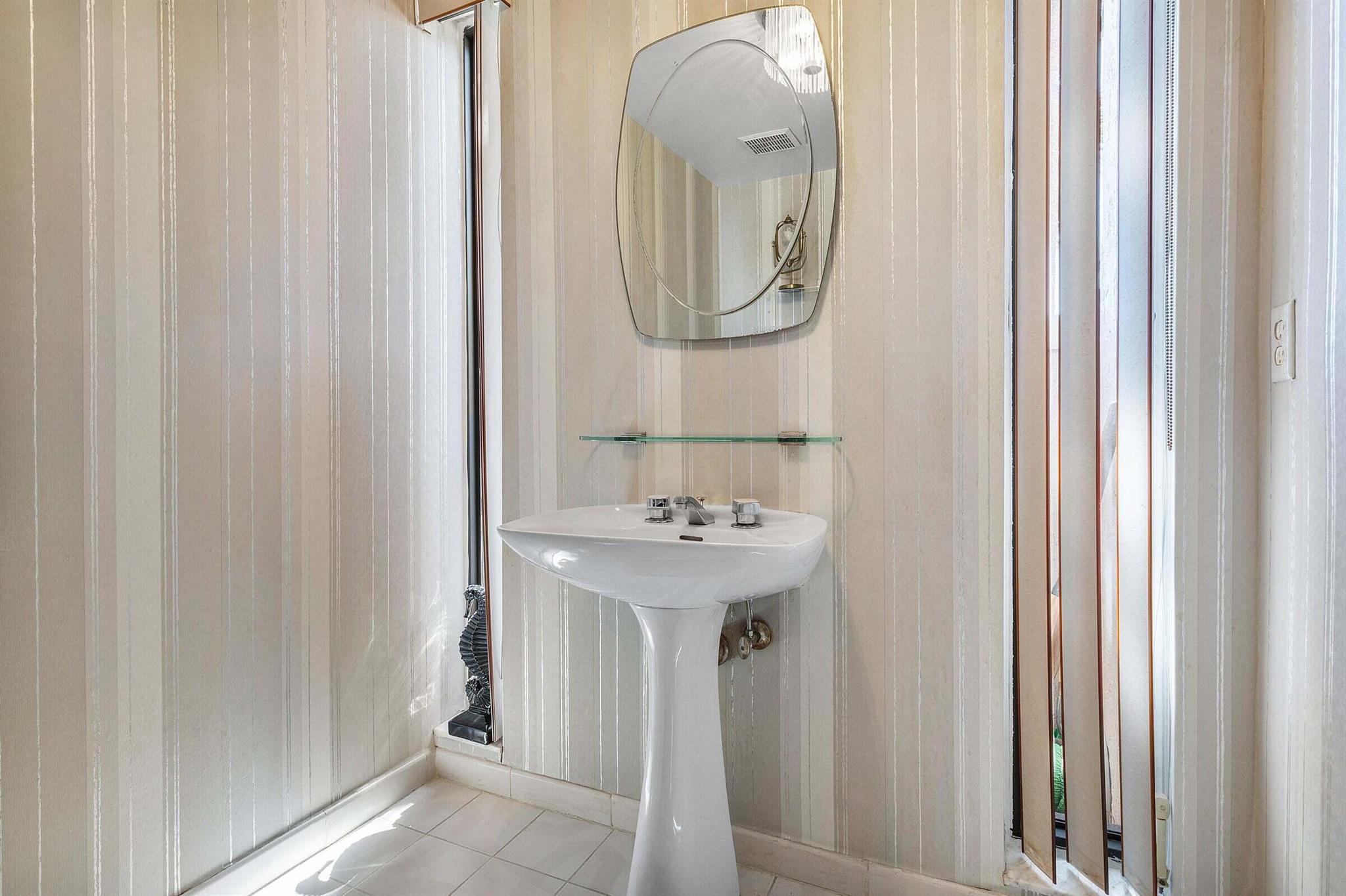 6711 N Ocean Boulevard 13