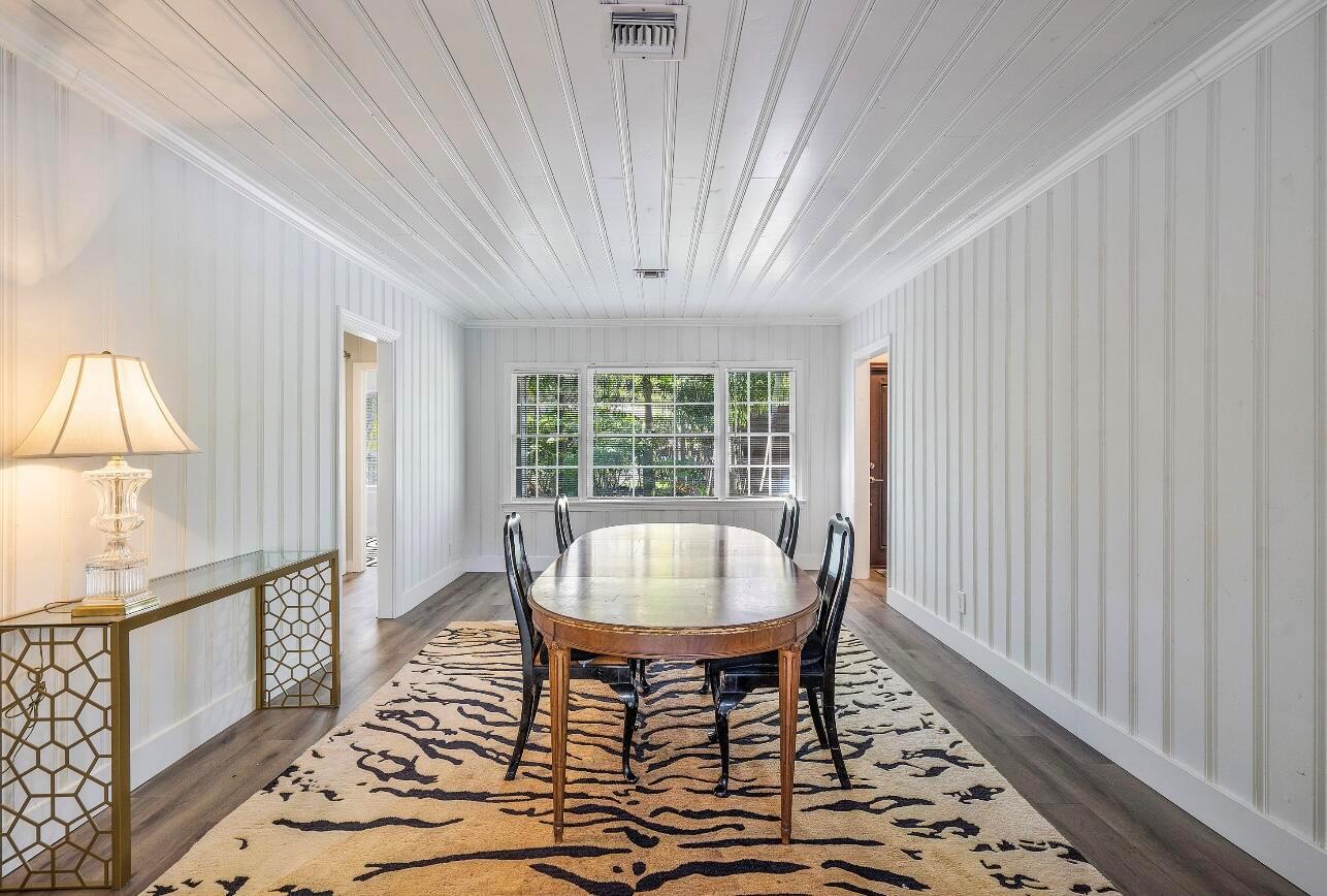 101 NW 15th Street